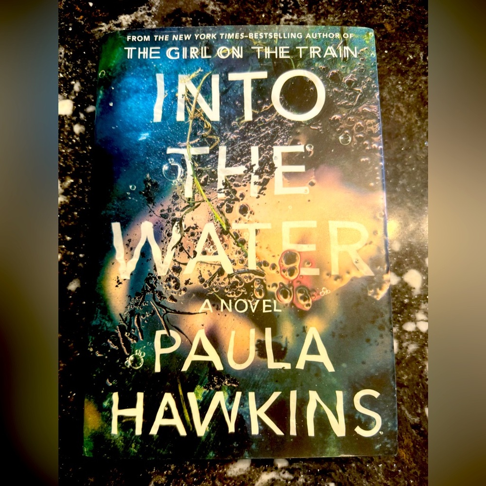 📘🔥4 for $30🔥💚Into the Water by Paula Hawkins💚📘